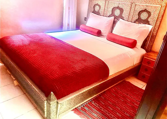 Riad Kamal de luxe avec jacuzzi et trois piscines au cœur de Marrakech Marrakesh